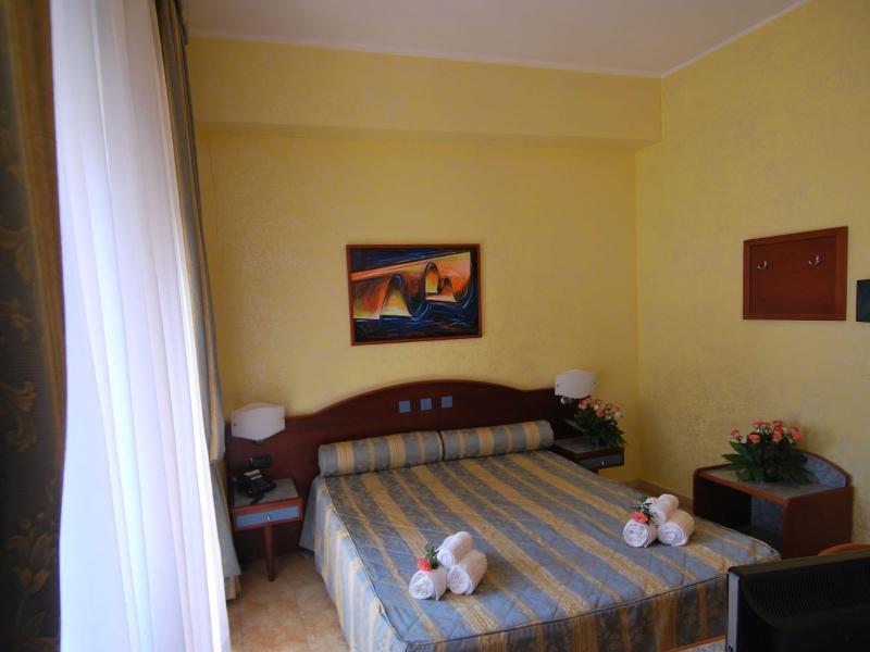 Hotel San Giuseppe - Cityhotel Catanzaro Eksteriør billede