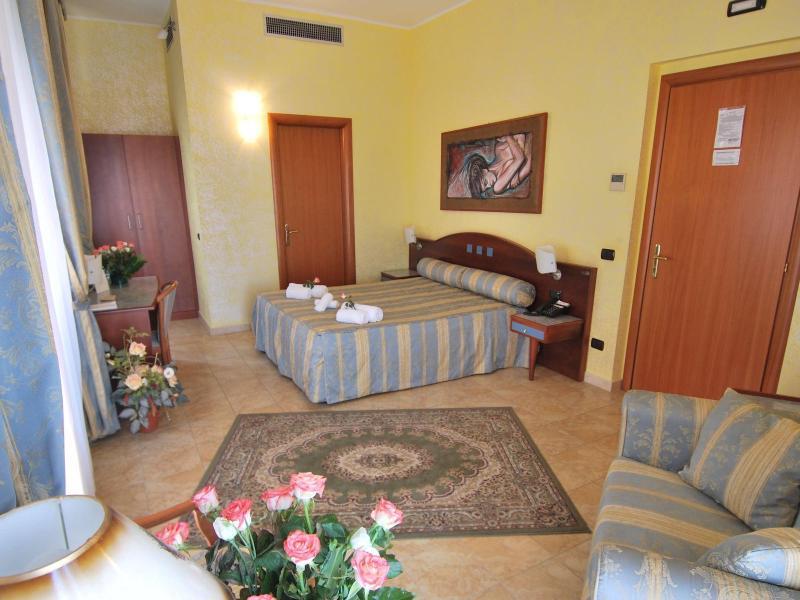 Hotel San Giuseppe - Cityhotel Catanzaro Eksteriør billede