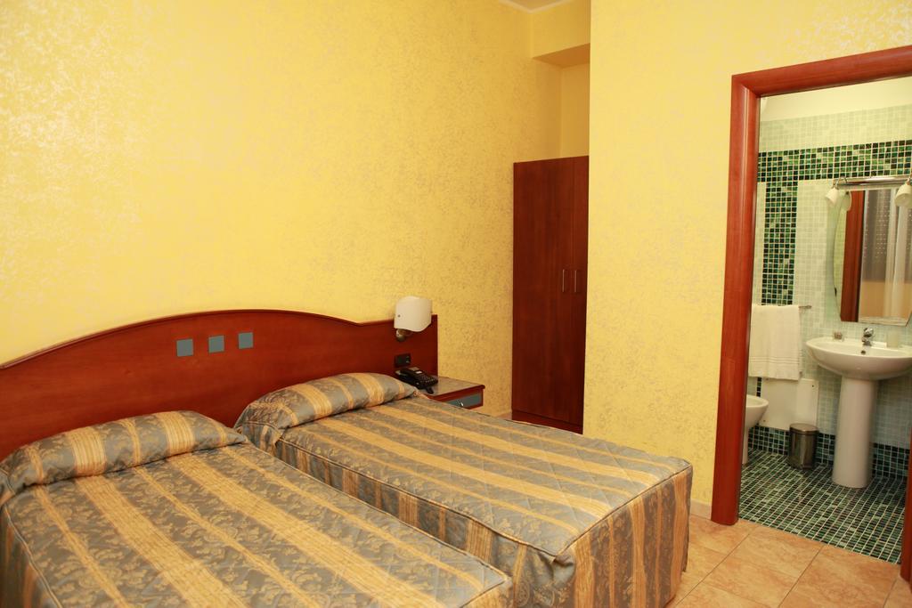 Hotel San Giuseppe - Cityhotel Catanzaro Eksteriør billede