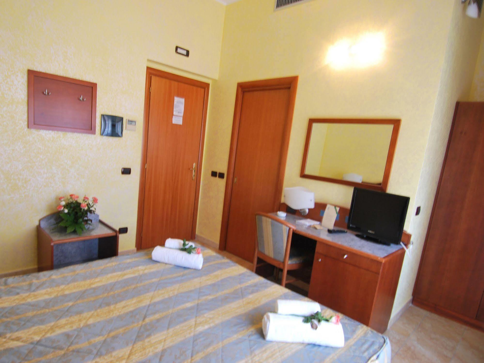 Hotel San Giuseppe - Cityhotel Catanzaro Eksteriør billede